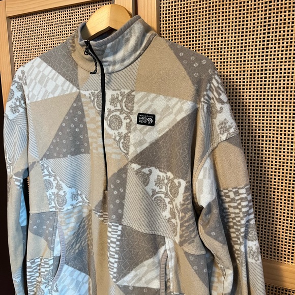 EUC Mountain Hard Wear Women’s XL Quarter Zip Fleece - Picture 3 of 6